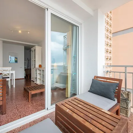 With Sea Views In Appartamento