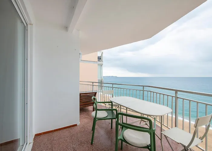Appartement With Sea Views In