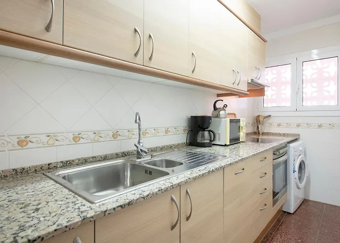 With Sea Views In Appartement Castell-Platja d'Aro